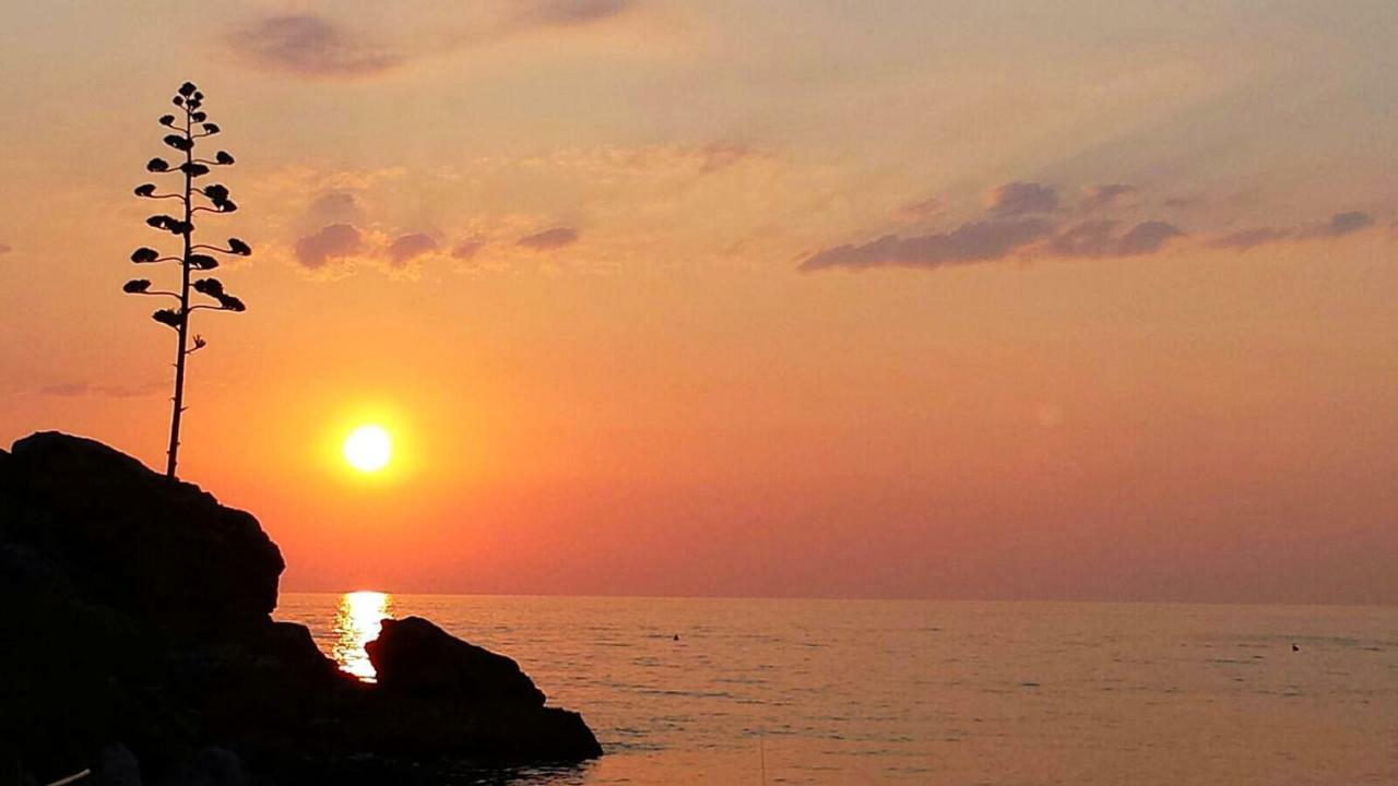 Villetta Ai Peri Nisporto 외부 사진